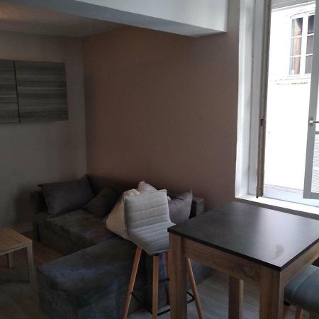 شقة Auxerre Rue Joubert المظهر الخارجي الصورة
